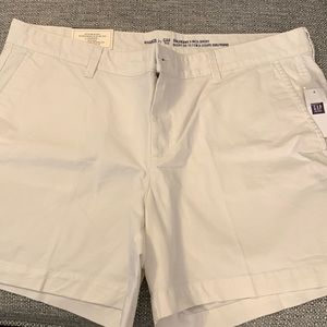 NWT GAP size 14 white shorts 5 inch inseam